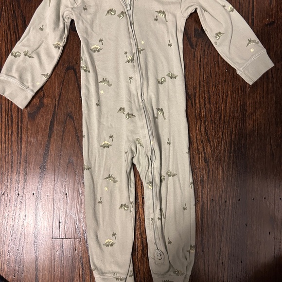 Baby clothes bundle sizes 12-18 months - Picture 8 of 9